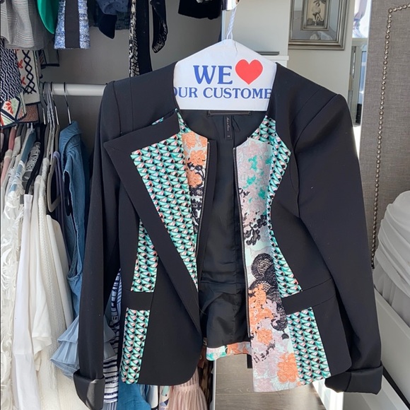 BCBG BLAZERS XS - Picture 2 of 4